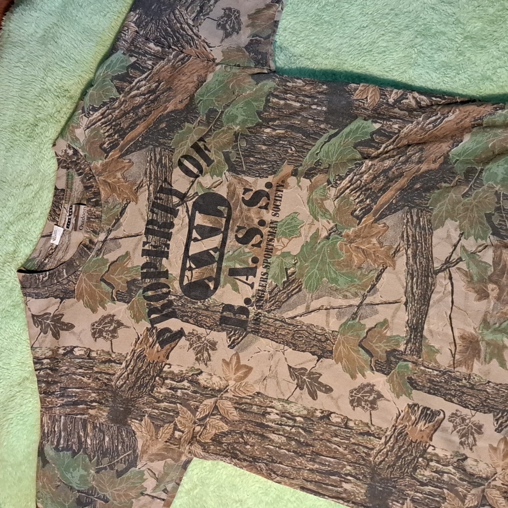 1990s Bass Pro tshirt